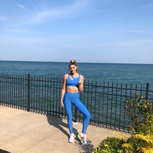 Alo blue matching set